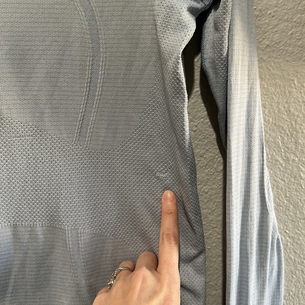 Lululemon Swiftly Tech Long Sleeve FLAWED - Picture 5 of 10